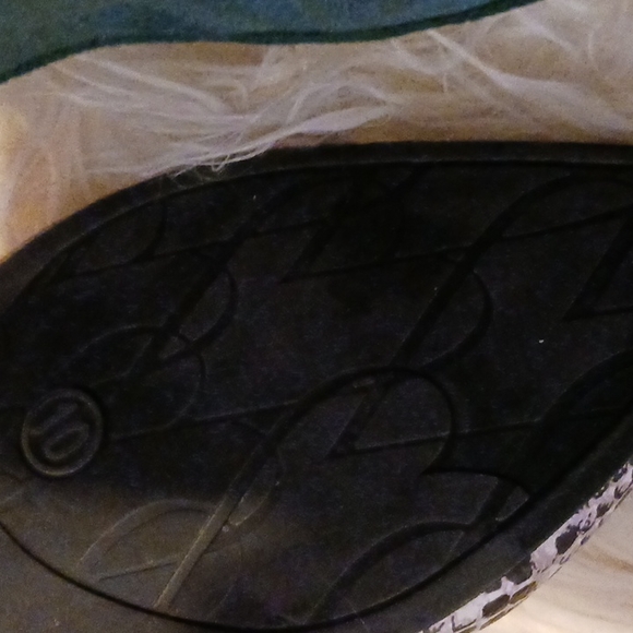 SAM LIBBY FLATS Size 10. - Picture 6 of 13